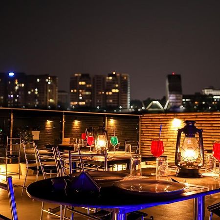Crystal Lake Suites Coimbatore Dış mekan fotoğraf