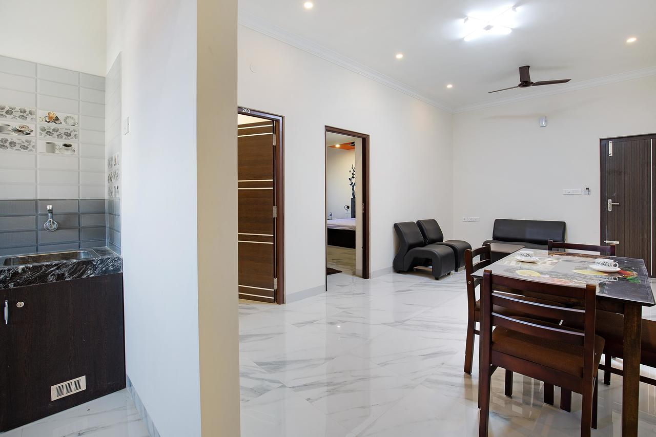 Crystal Lake Suites Coimbatore Dış mekan fotoğraf