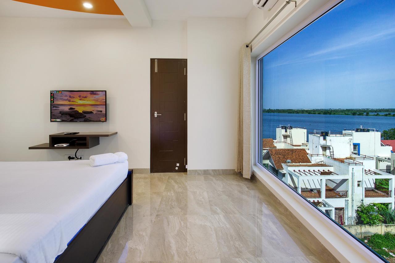 Crystal Lake Suites Coimbatore Dış mekan fotoğraf